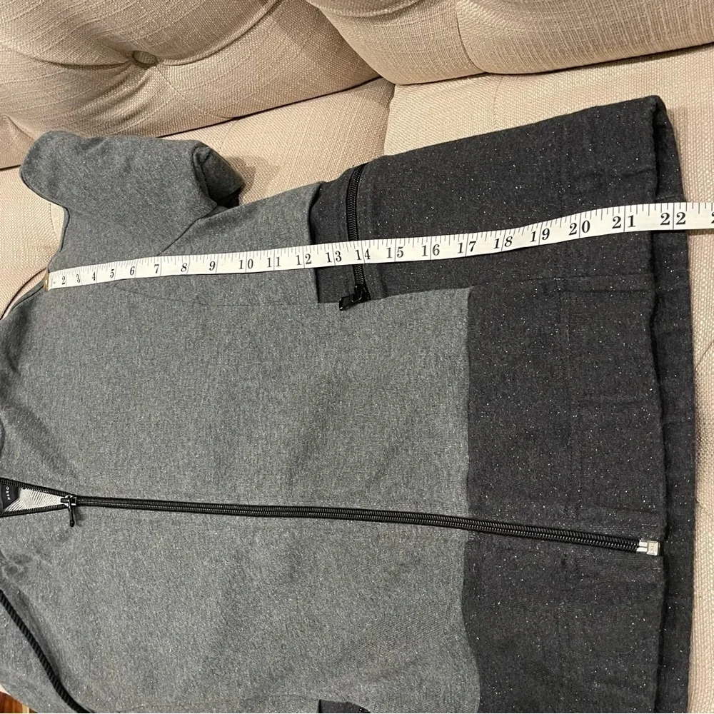 BL: Marc Jacobs Faux Fur 2 Tone Gray Hoodie Women’s L Sparkly Full zipper
